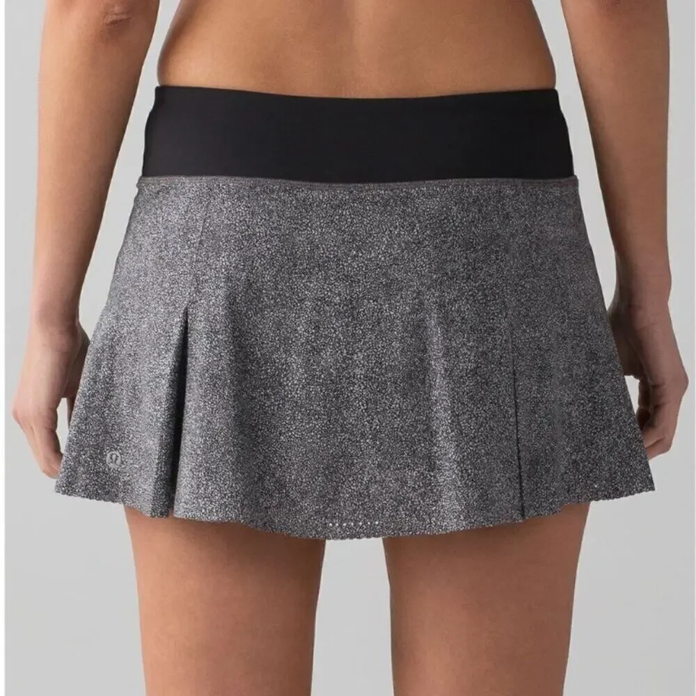 Lululemon Smooth Stride Skirt Sea Spray Alpine White Dark Chrome / Black